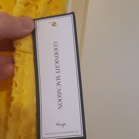 Goodnight Macaroon Womens Yellow V-Cut Cottage Eyelet Dress Size Large NEW - Picture 3 of 5